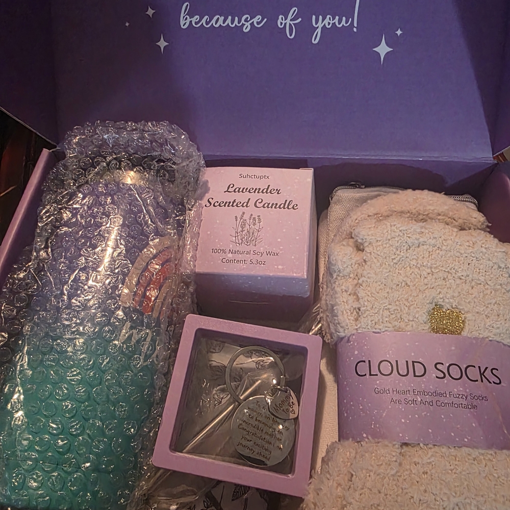 Lavender Gift Set with Teal Tumbler and Cloud Socks